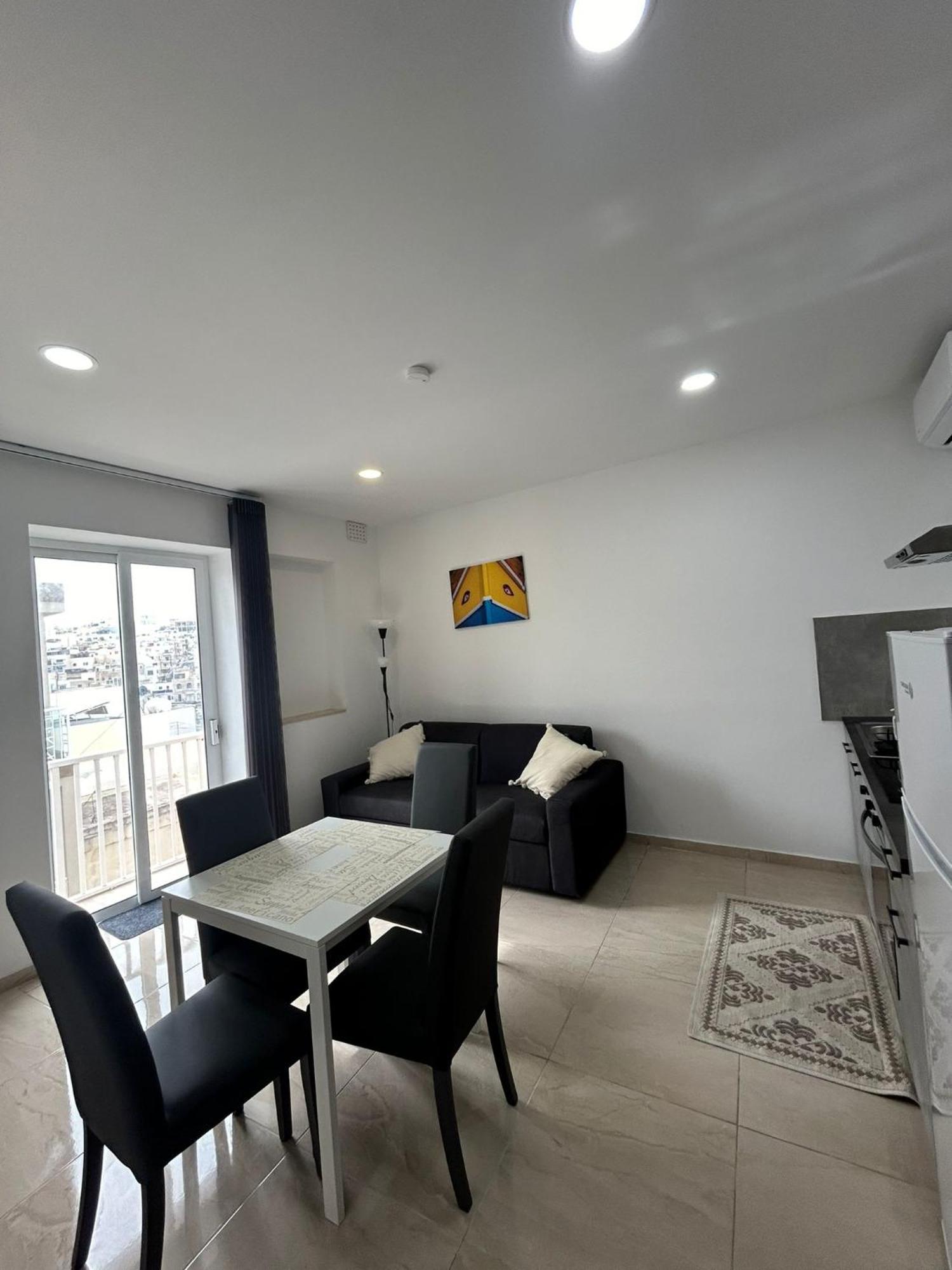 Seaview Setters Studio Apartments Marsaskala Exteriör bild