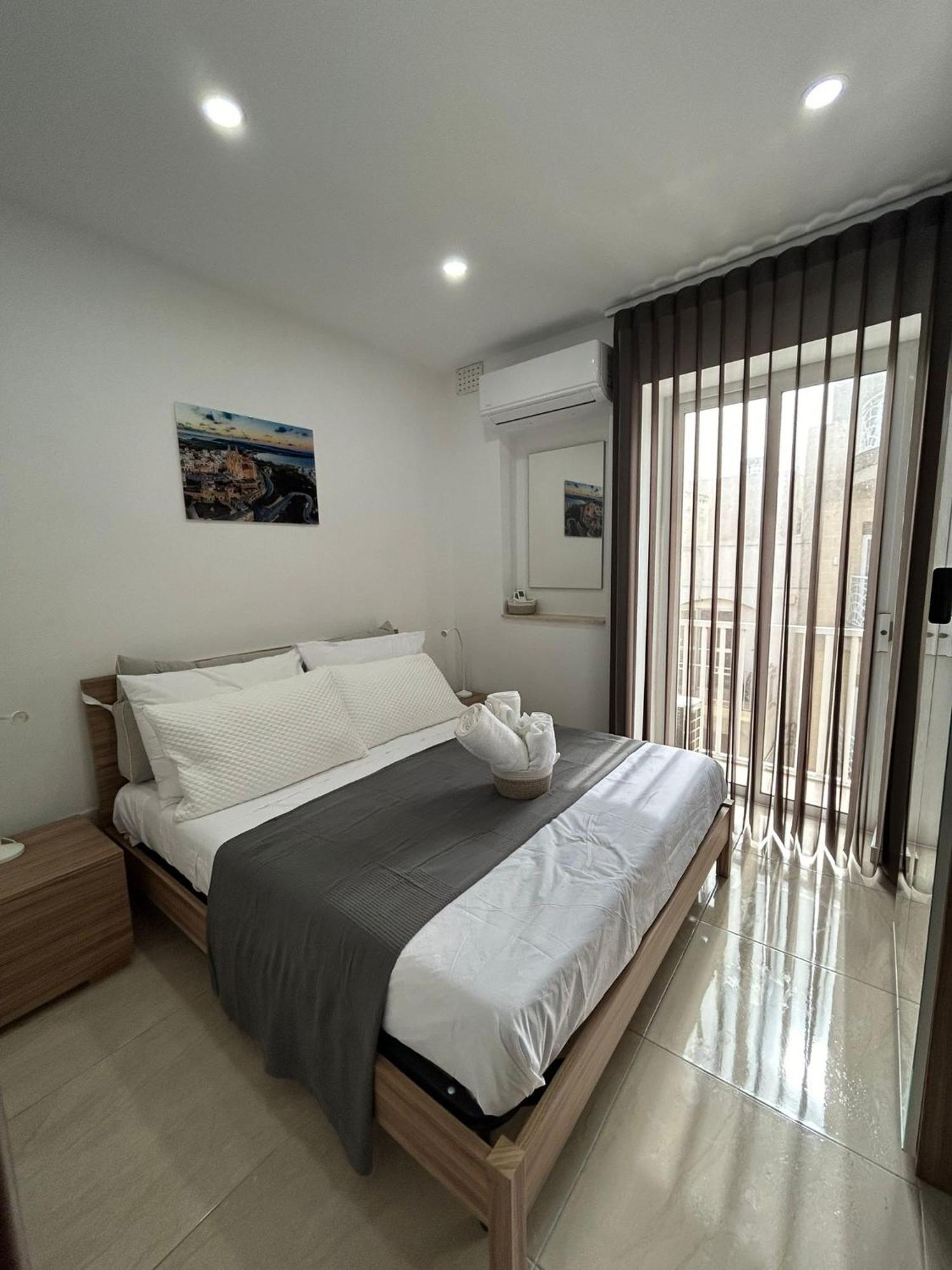 Seaview Setters Studio Apartments Marsaskala Exteriör bild